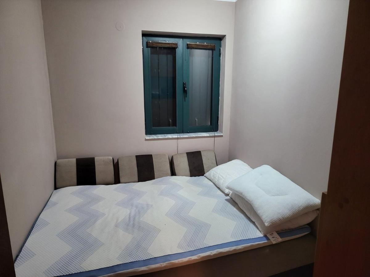 Apartment Katarina Dobrota Bagian luar foto